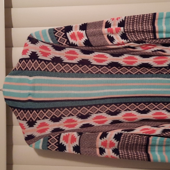 Sweater Project Brand Aztec L Asymmetrical Hemline Western Rodeo Fall Winter - Picture 5 of 5